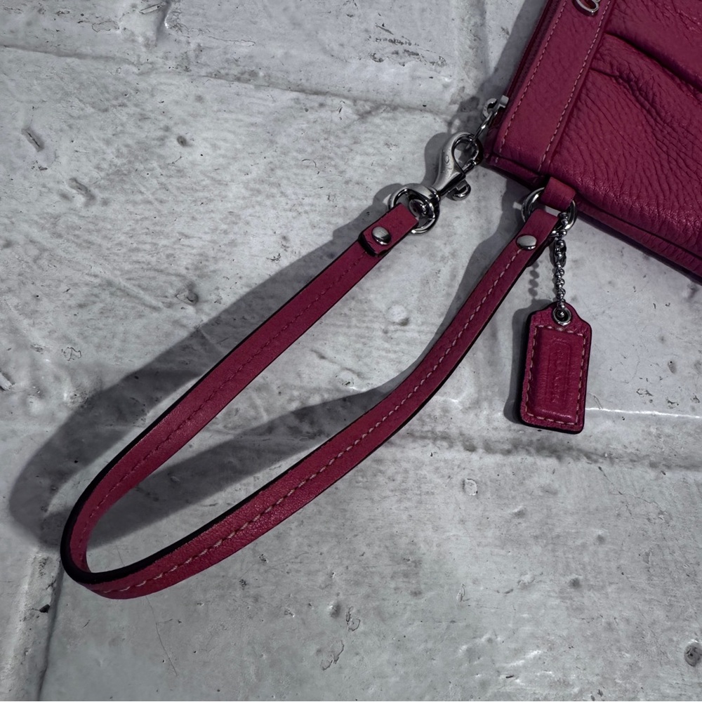 Coach Pink Pomegranate Pleated Wristlet with Hangtag - Picture 3 of 10